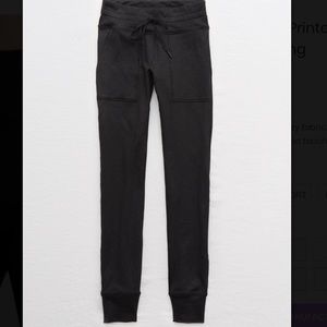 Aerie play pocket and cuff leggings